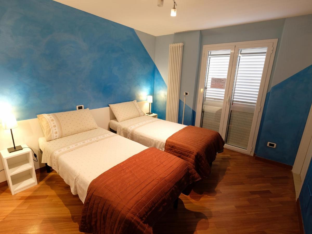Oasi 83 Hotel San Benedetto del Tronto Kültér fotó